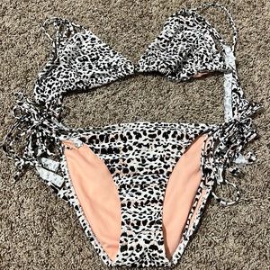 Swim suit top and bottom
